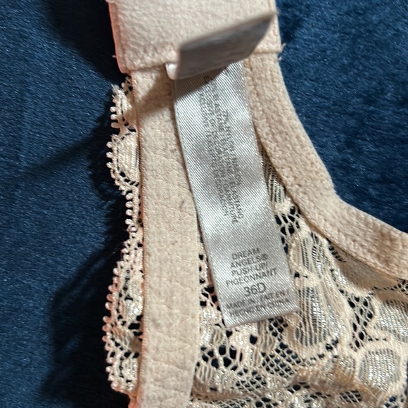 Victoria secret 36 D Dream Angel Push Up - Picture 5 of 6